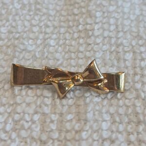 Vitnage 14k Elegant Gold Bow Ribbon Brooch